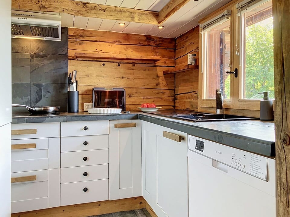 Kitchen, Kitchen Appliance, Wood, Major Appliance, Countertop, Flooring, Cabinetry, Interior Design, Home Appliance, Furniture