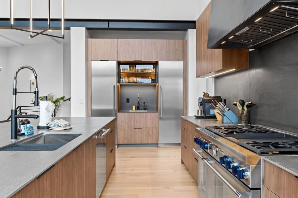 Modern open-concept kitchen and dining area