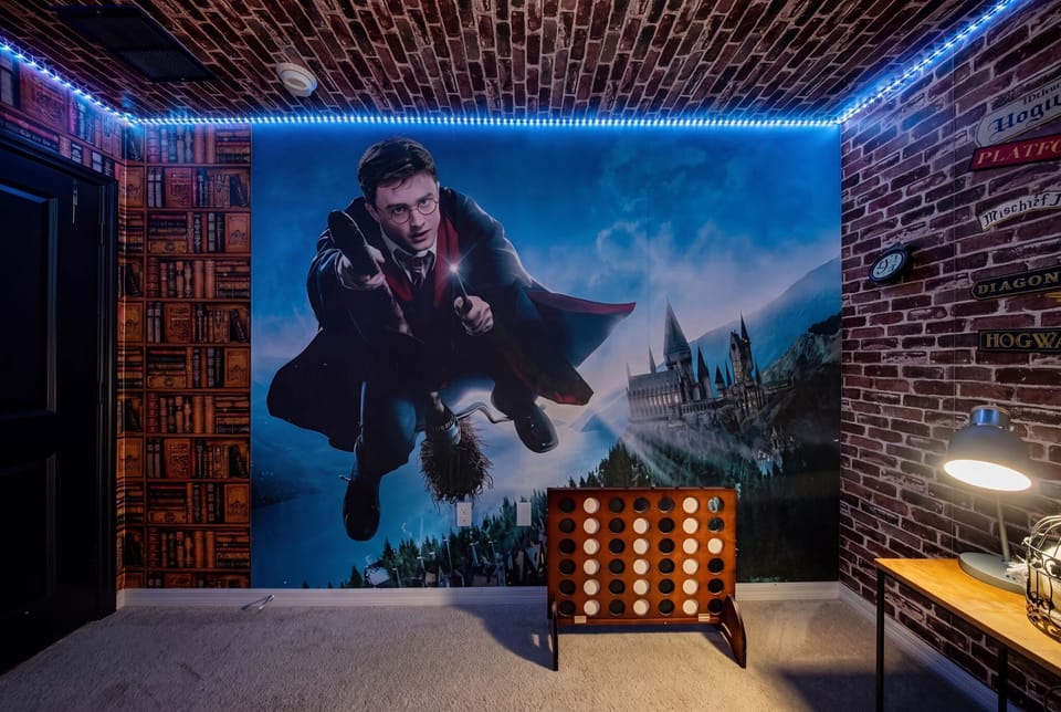 Enter a wizard-inspired bedroom with themed details and immersive lighting.