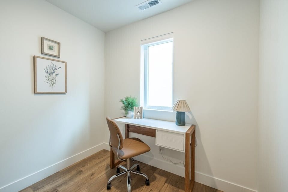 Quiet Corner for Productivity