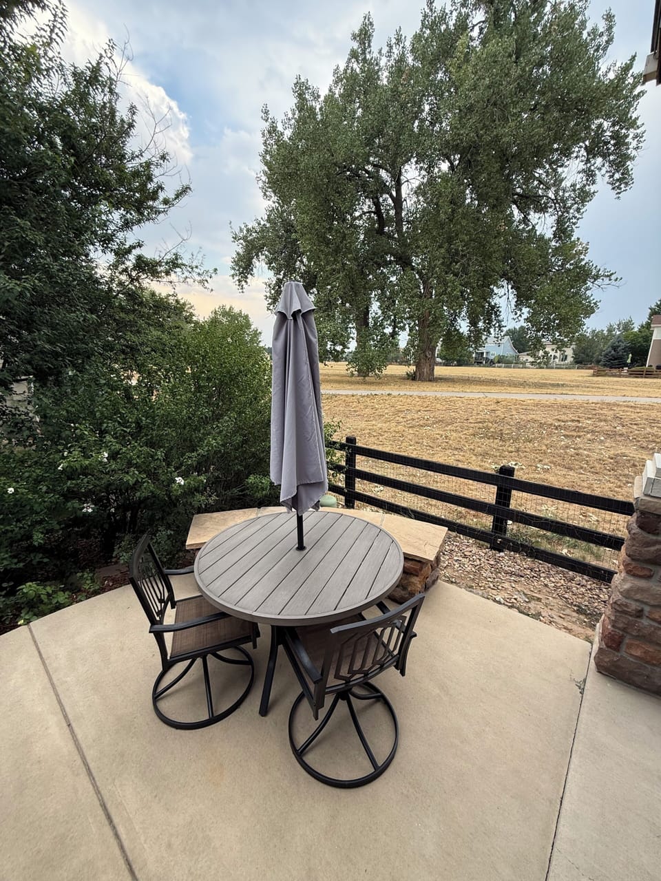 Outdoor dining