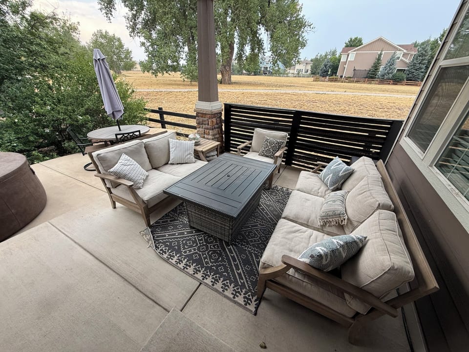 Outdoor dining