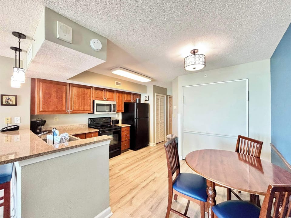 Kitchen/Dinning