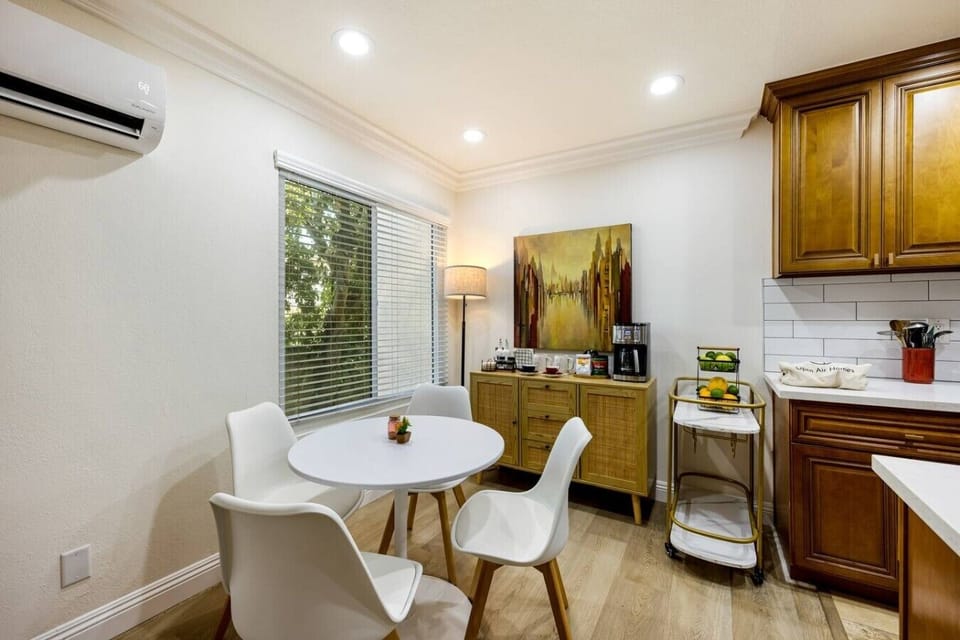 A relaxed spot to enjoy Koreatown takeout or a home-cooked meal.