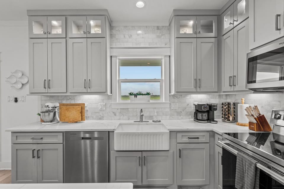 Kitchen. 