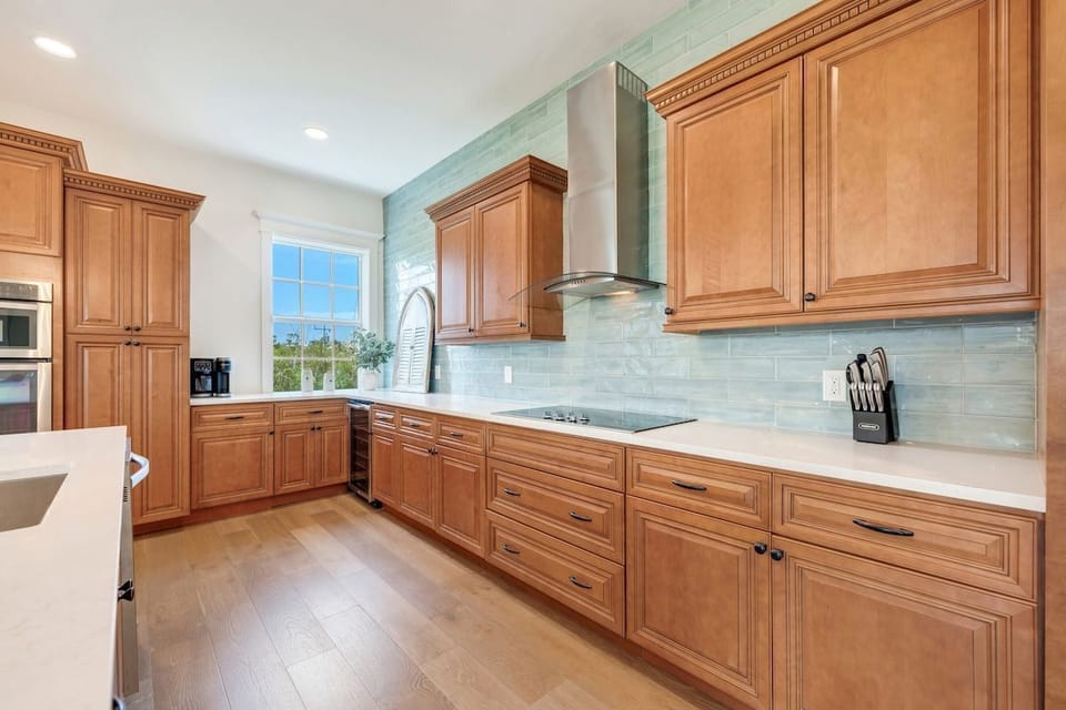 A second dining area and kitchen offer more room to cook and eat.