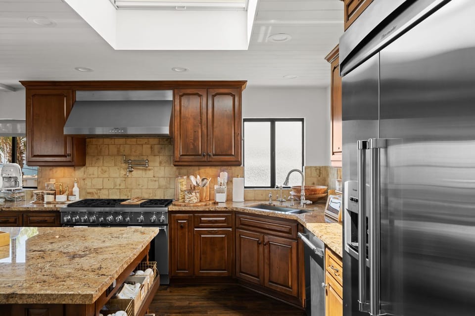With custom designs, stainless steel appliances and high-end finishes you will get the true luxury experience.