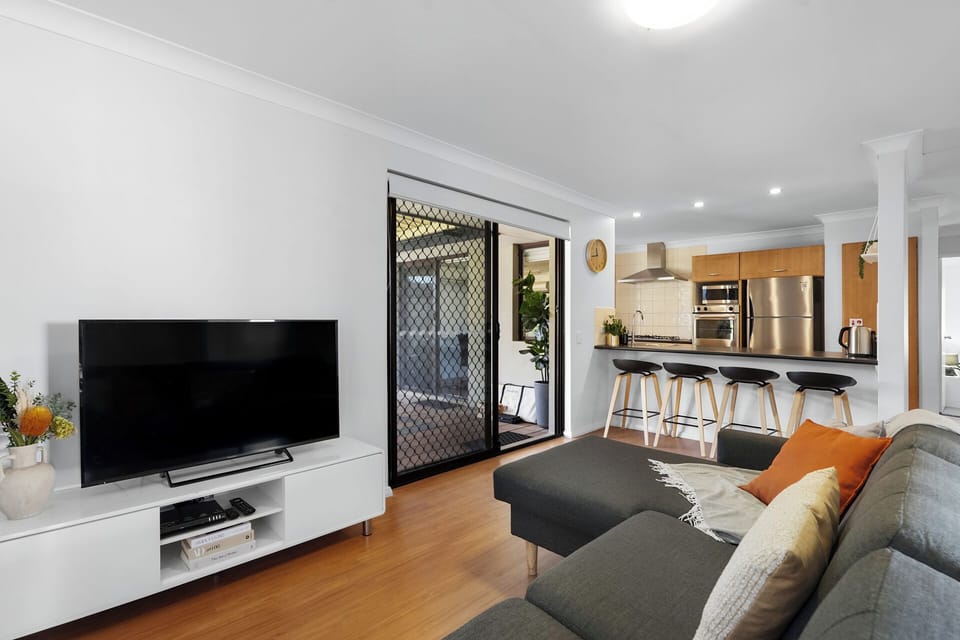 Relaxing living space with seamless indoor-outdoor access