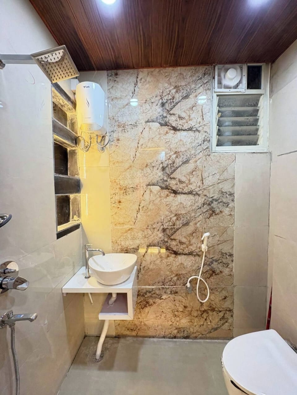 Attached Washroom Cube stay