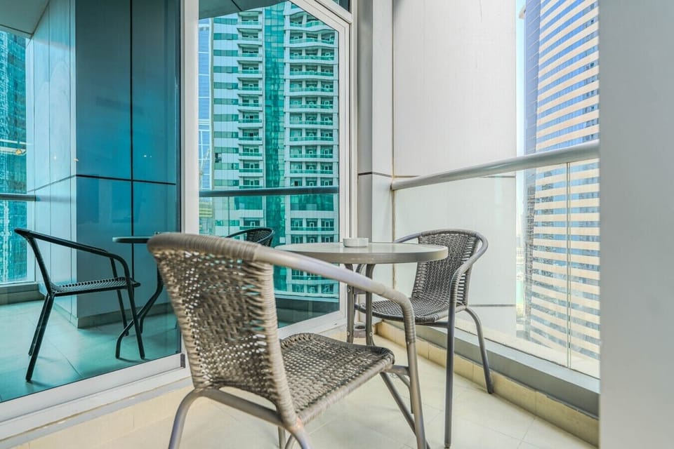 5-Balcony_2