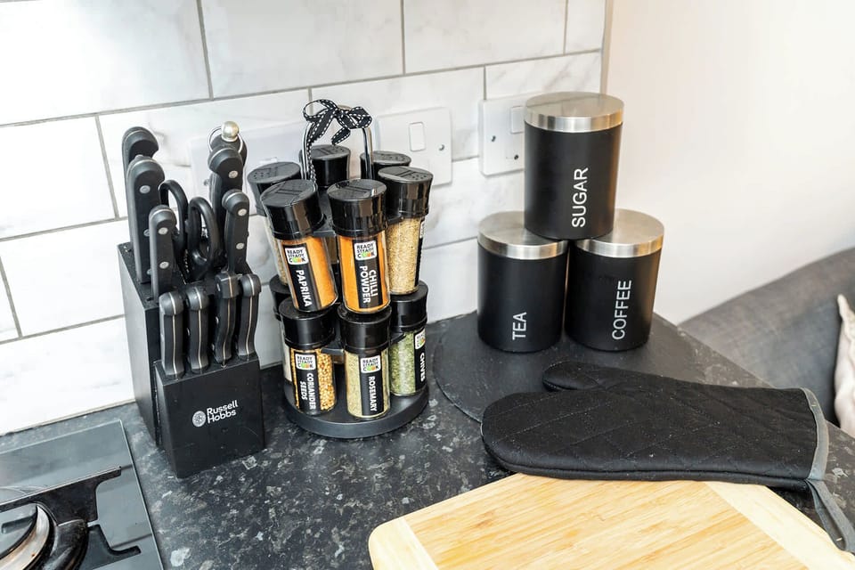 Fully Equipped Kitchen with Spices, Tea & Coffee