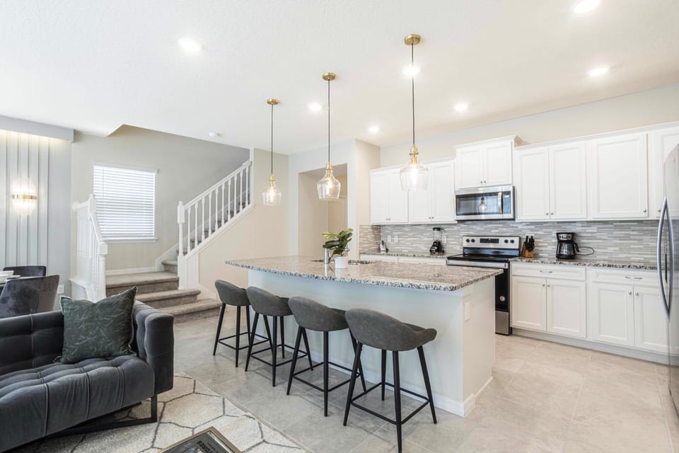 07-227JettyWay-windsorisland-1028