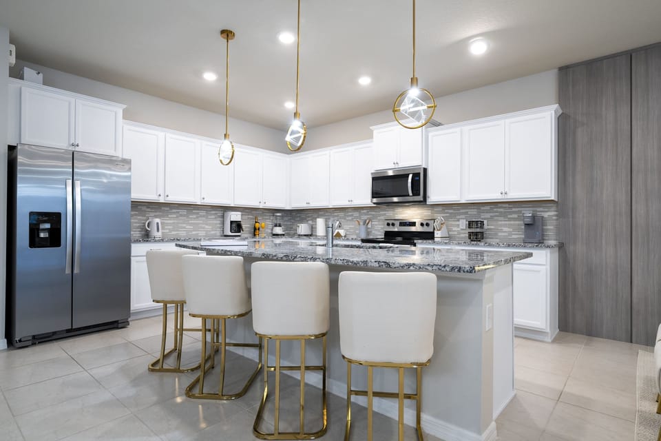 Fully equipped kitchen