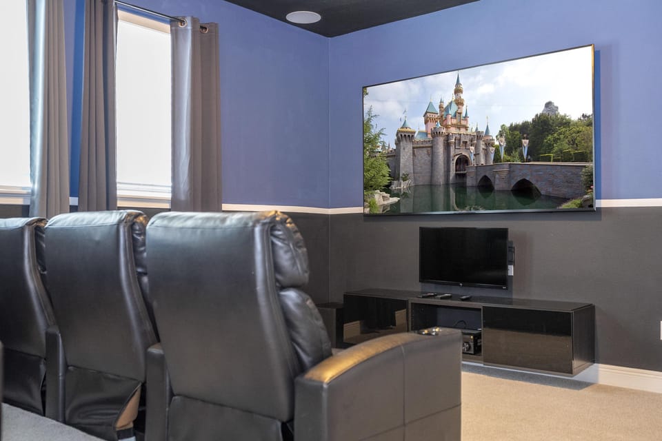 Movie Room w/ Movie Theater Chairs 