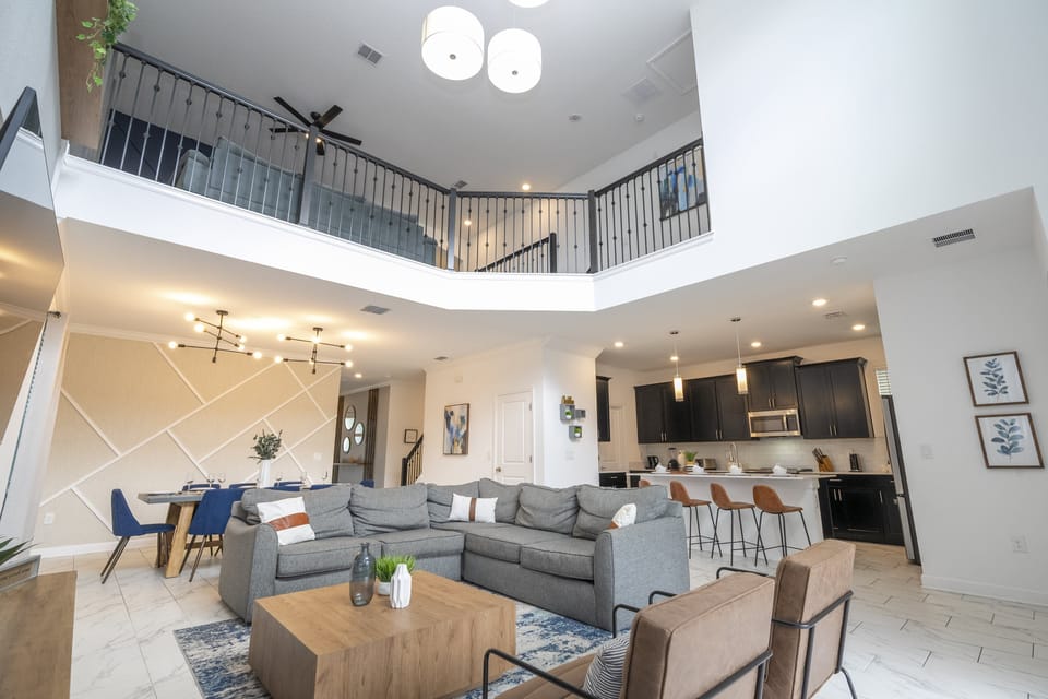 Open floor concept kitchen & living