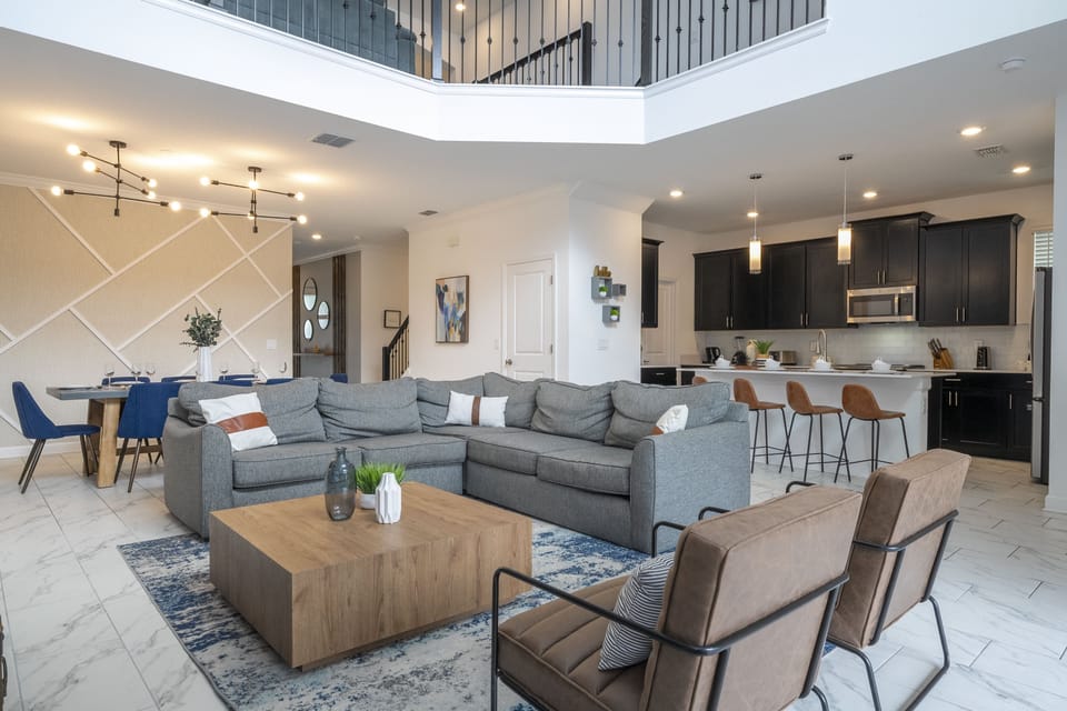 Open floor concept kitchen & living