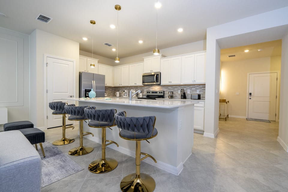 Fully equipped kitchen