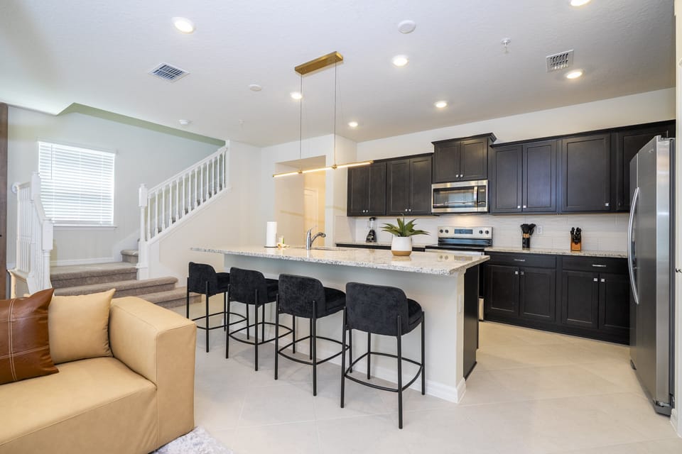 Fully equipped kitchen