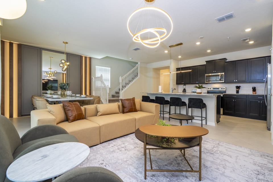 Open floor concept living & dining