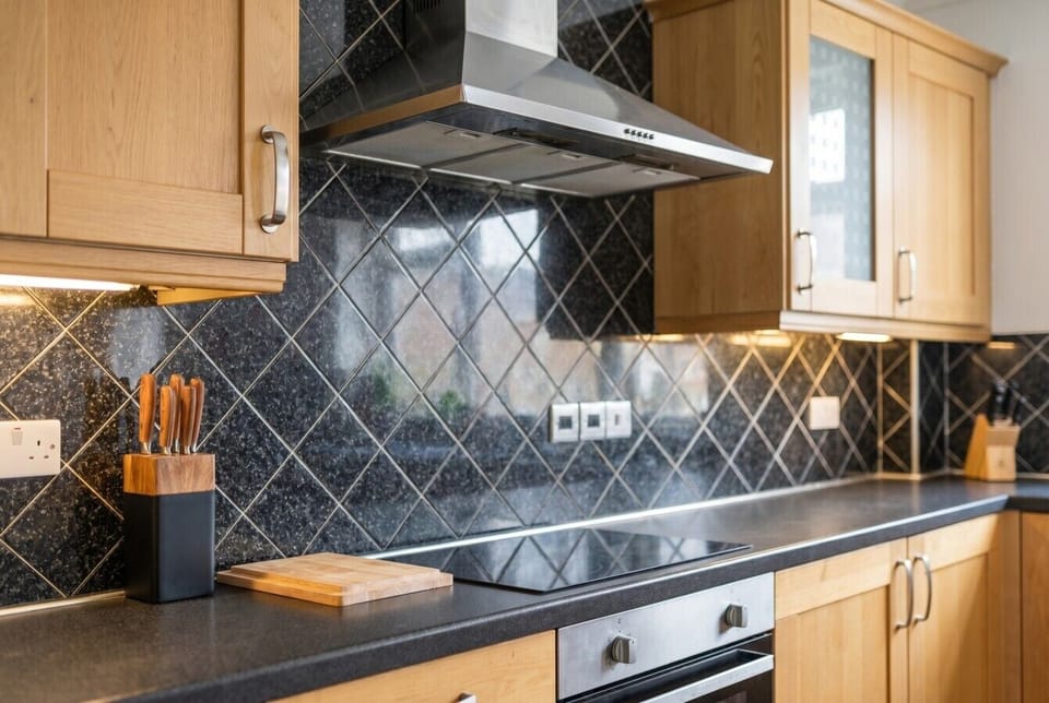 Copy of 11 - Kitchen - worktop & hob