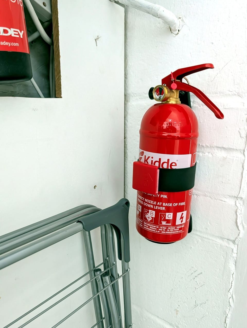 Fire extinguisher