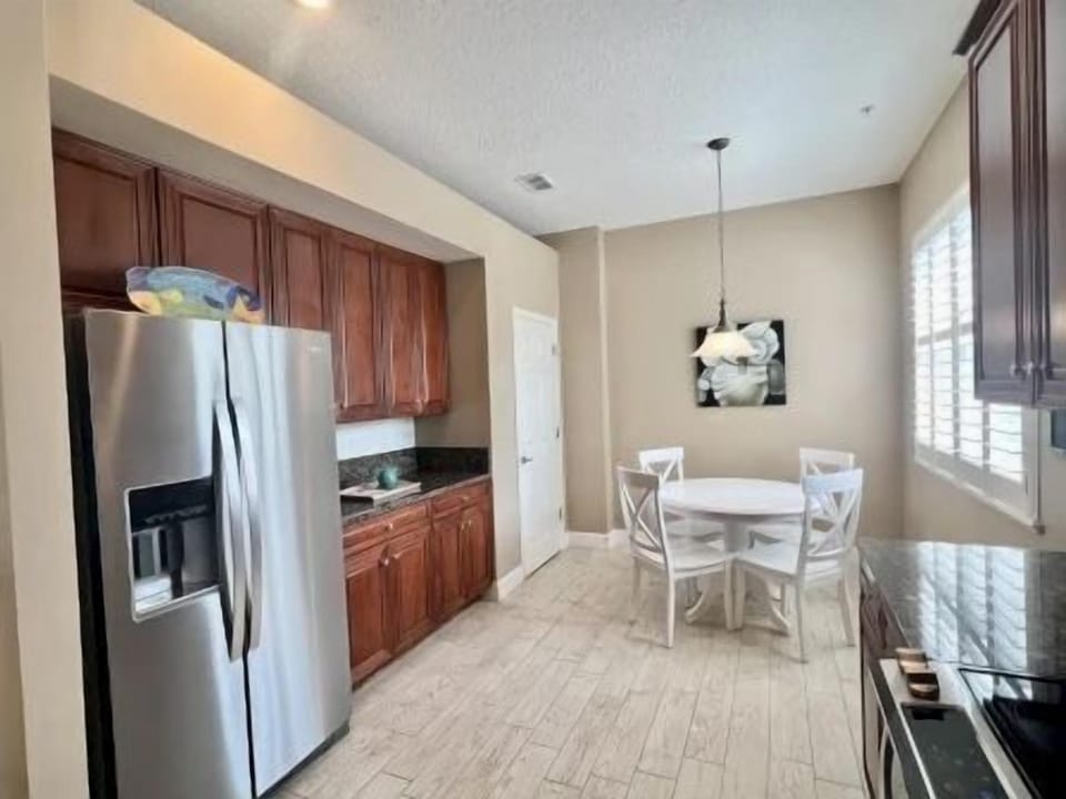 Kitchen breakfast nook with natural light — a casual spot for morning coffee or a quick bite