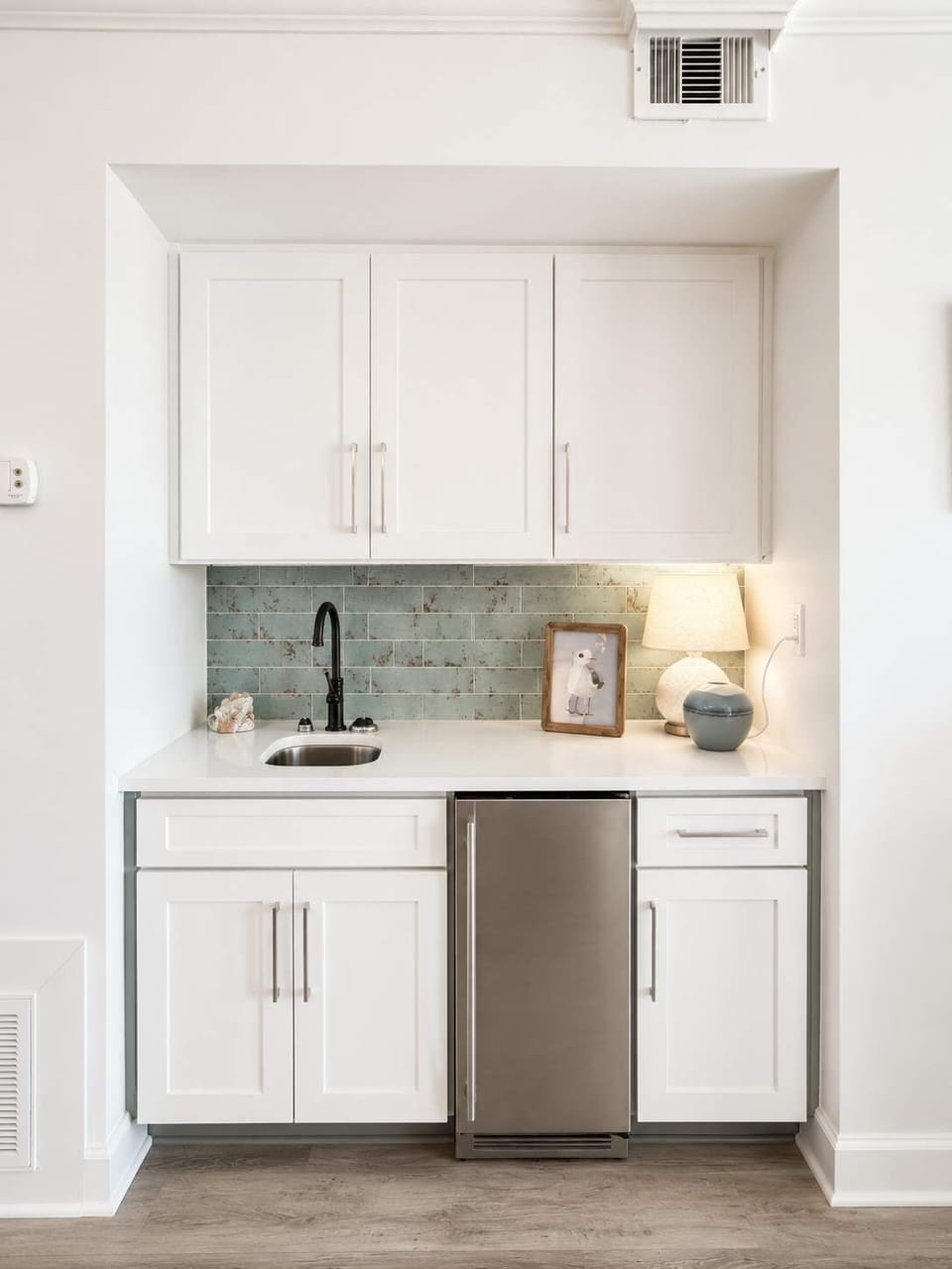 Wet bar