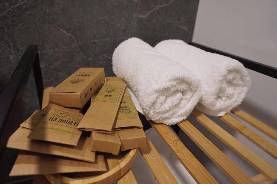 Bathroom amenities