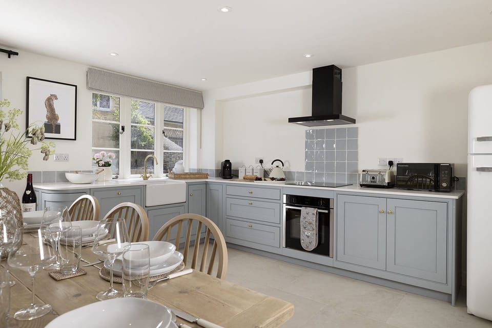 4 Wraggs Row Kitchen/Diner - StayCotswold