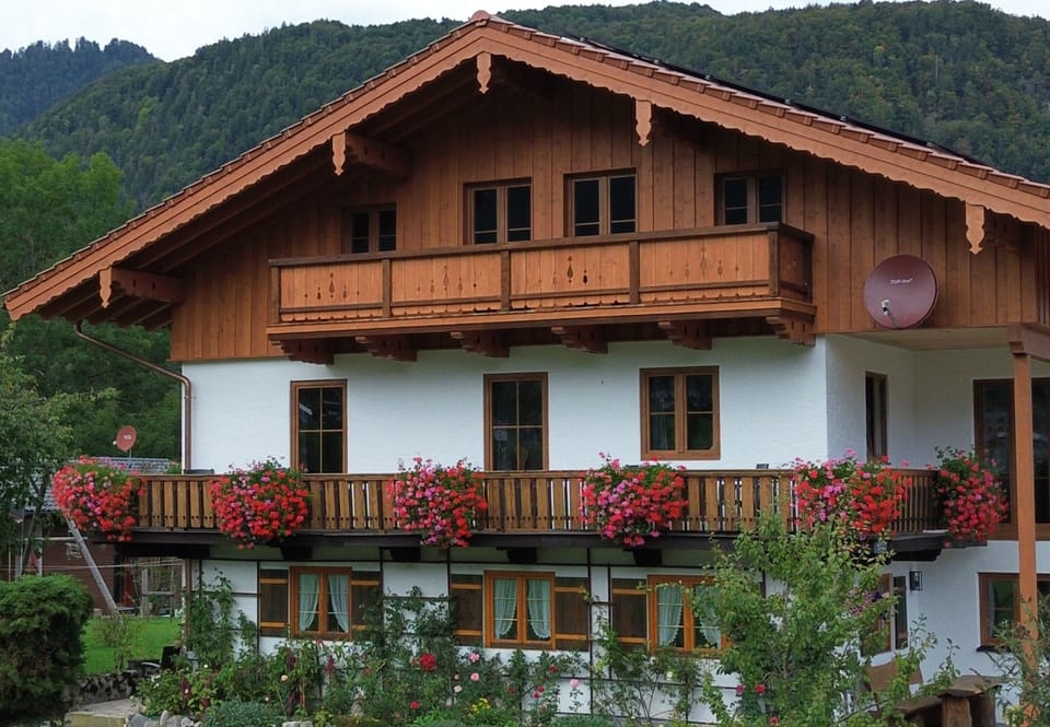 Watzmann Vacation Rental Apartment in Schönau am Königssee