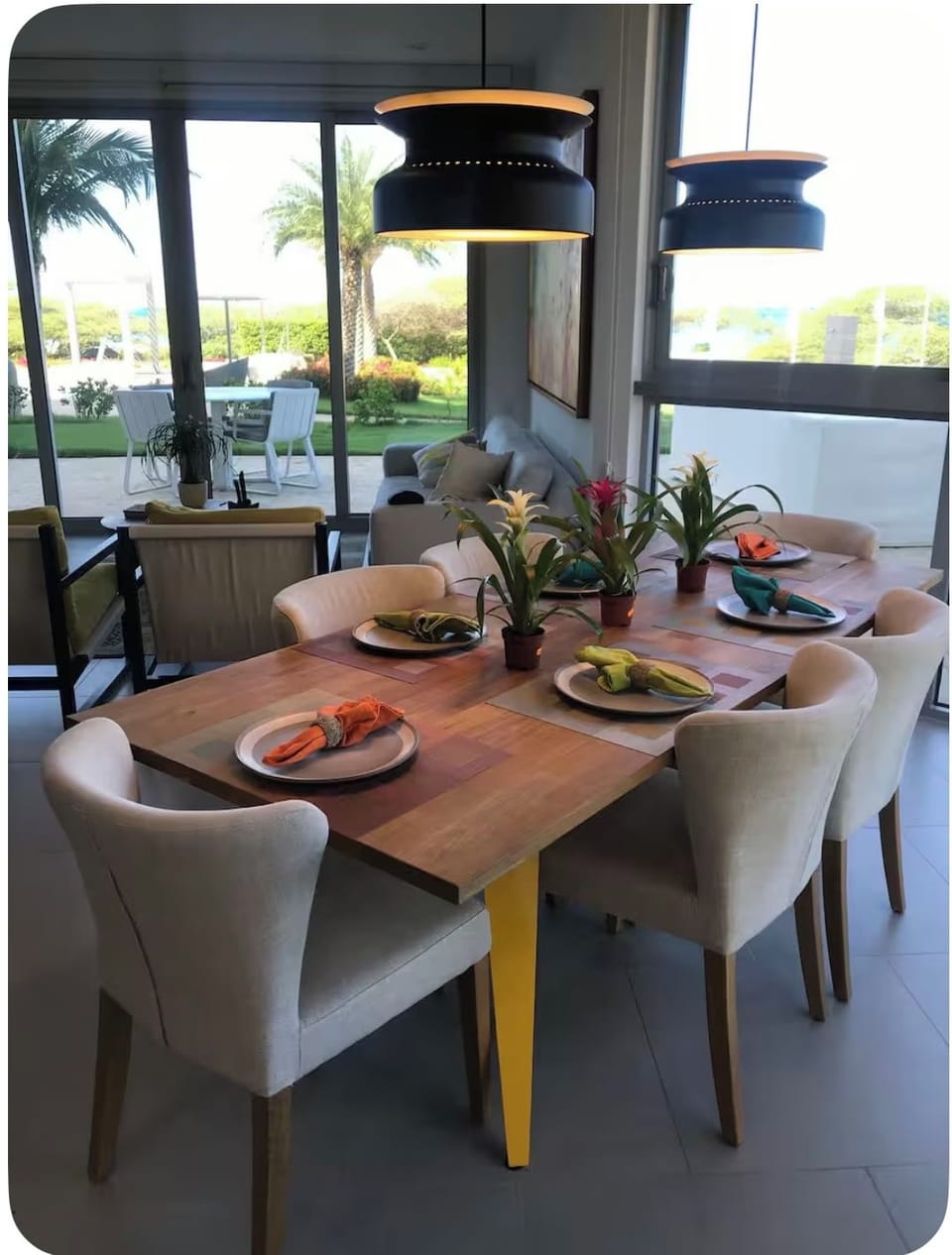 3-bedroom apartment in soothing Noord with cool AC Apartment in Noord