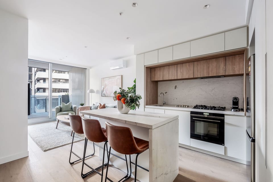 Pull up a stool at the kitchen island for a fresh Nespresso and breakfast before heading out to explore the CBD.