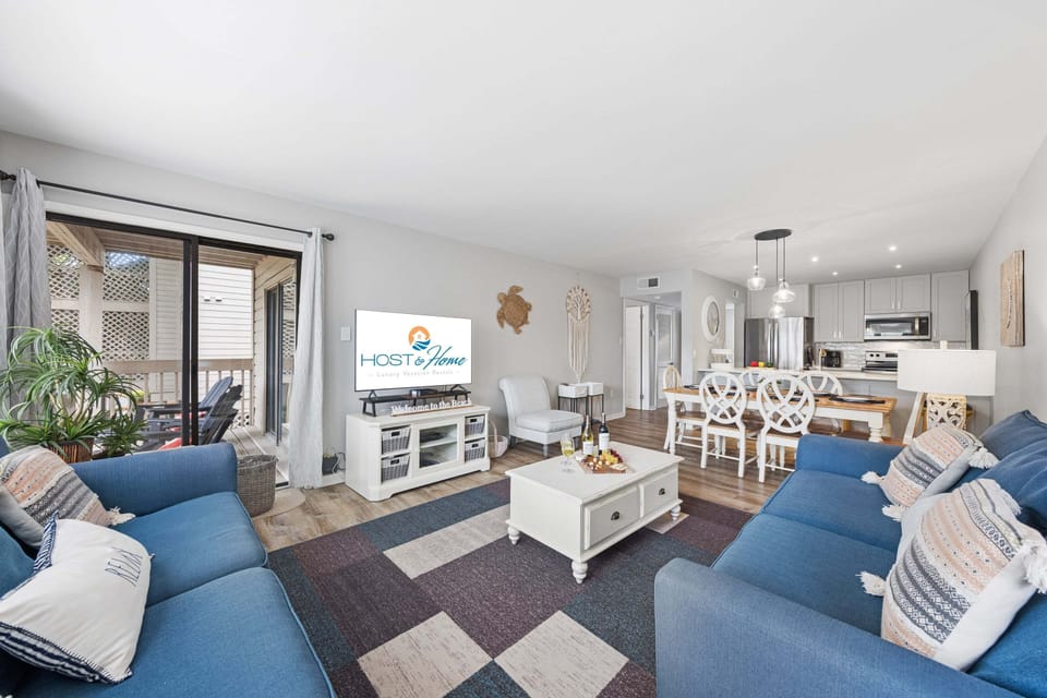 Curl up with a book or catch up with the group, this space works for both.
