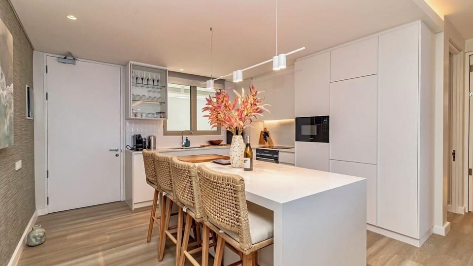 Chefs Kitchen with Luxury Appliances