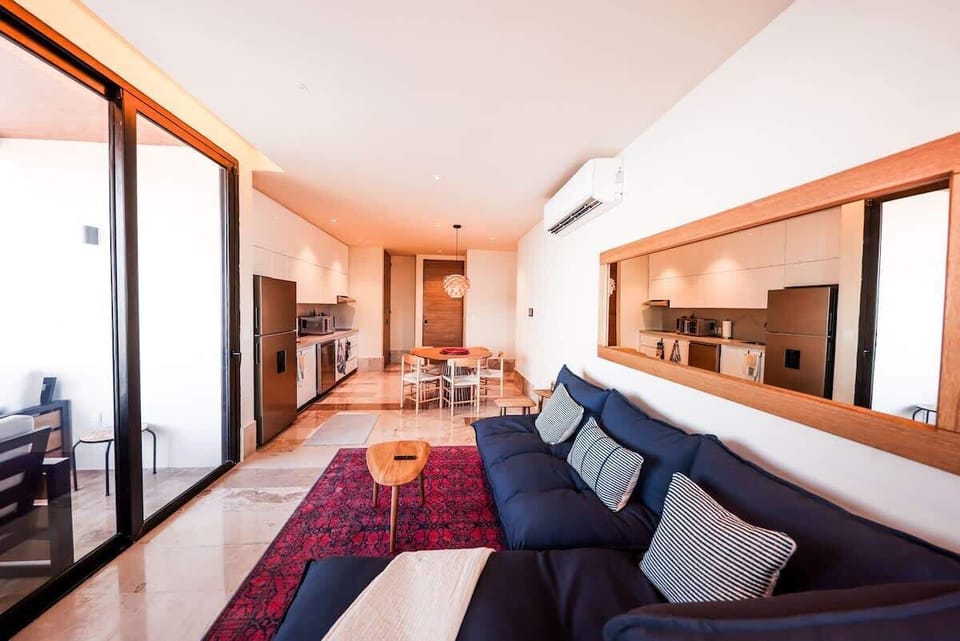 Area Social, con Acceso a Balcón