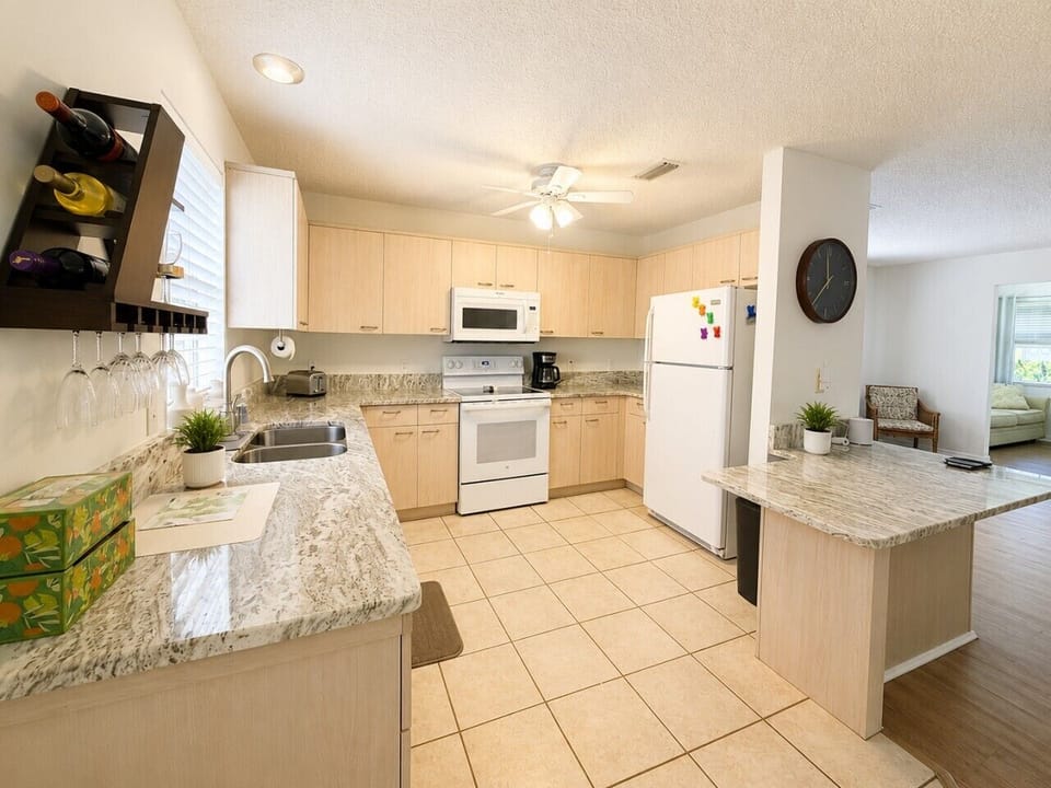 Kitchen 2