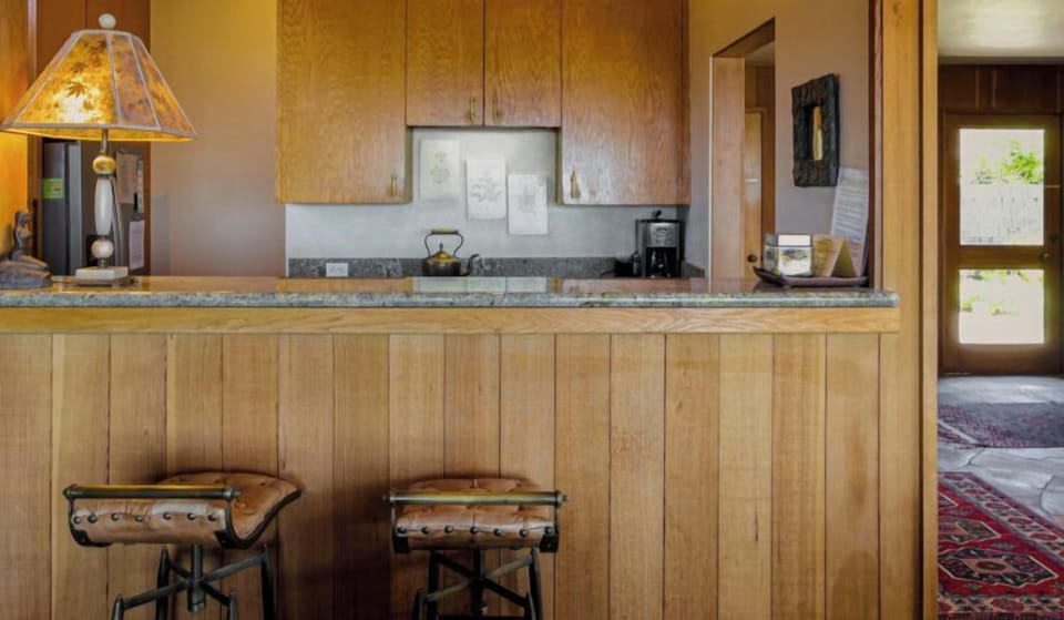 Counter Seating