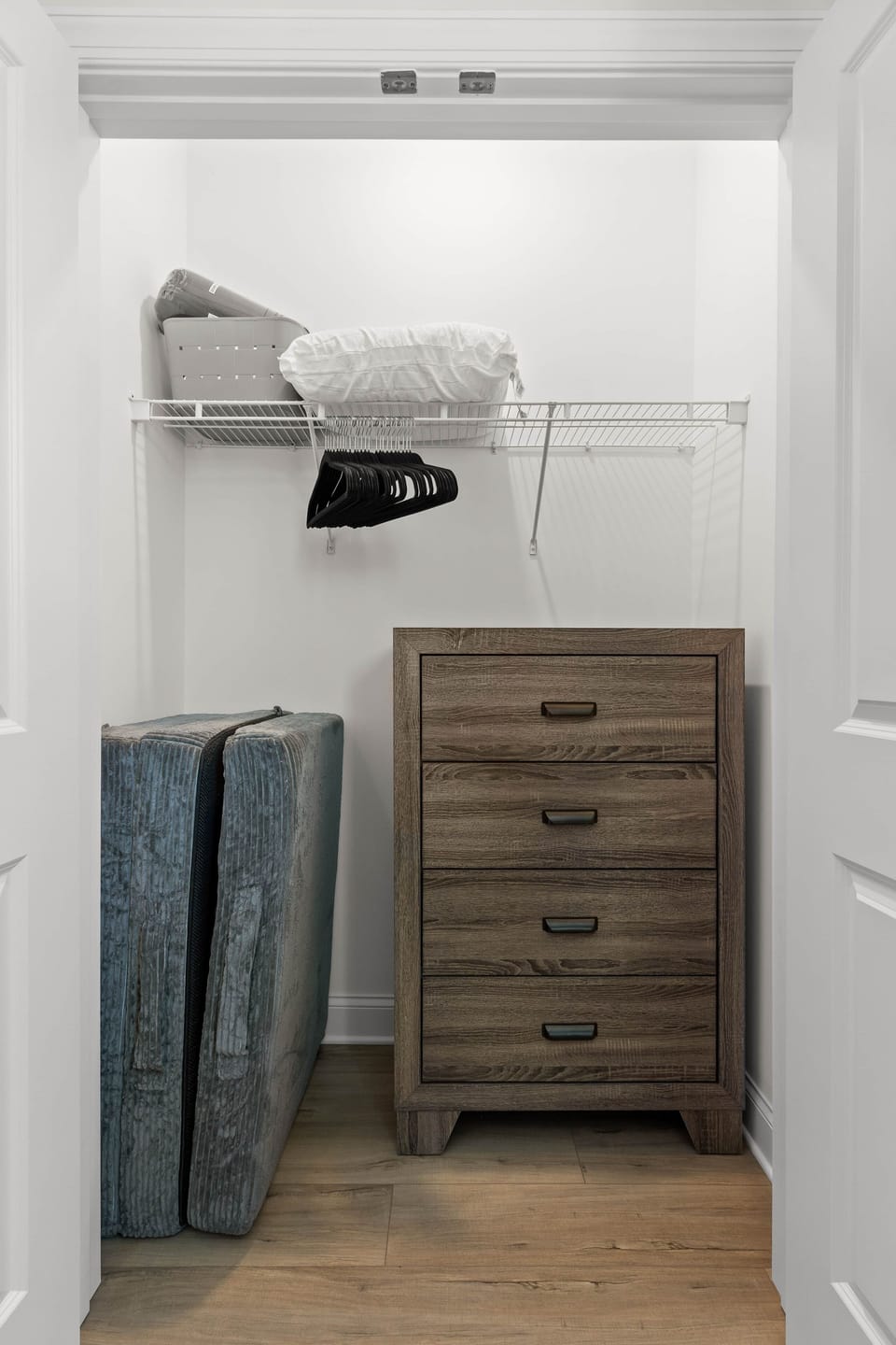 Top Floor King Secondary Master Bedroom with en-suite bathroom