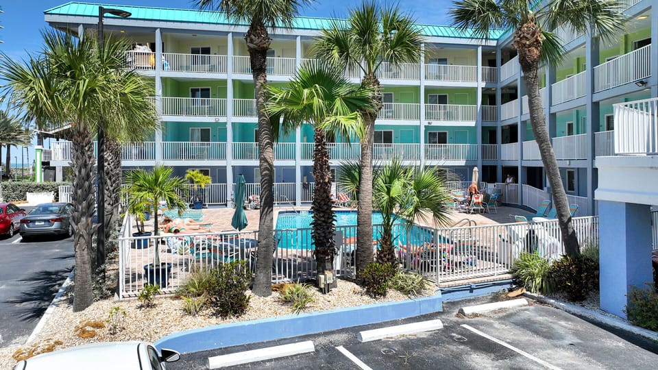 Pelican Exterior - Pool View