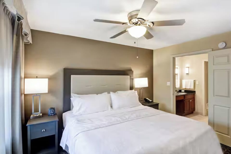 Bedroom. Interior and views may vary based on location and availability.