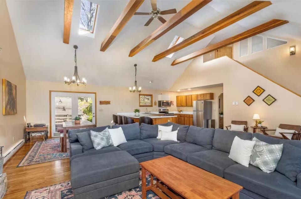 Open living space with Smart TV and streaming capability