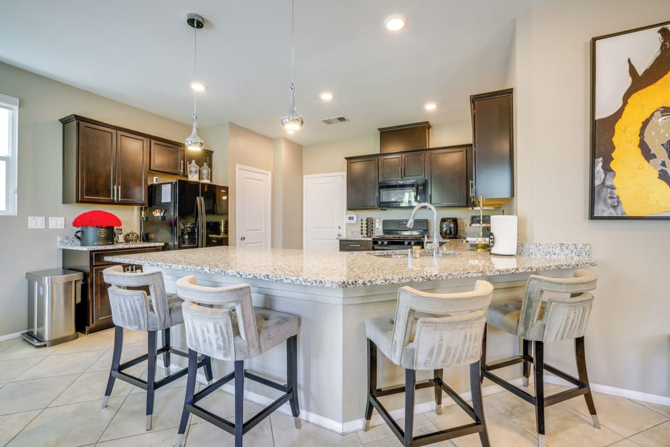Kitchen | Dishwasher | 1st Floor