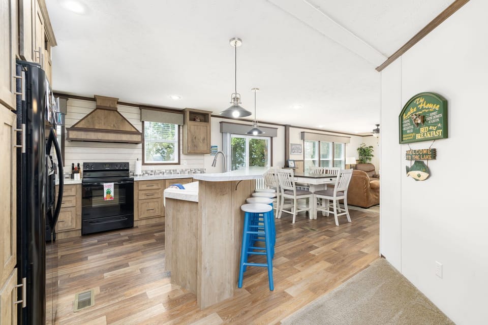 Bright and inviting space with modern amenities for festive gatherings!