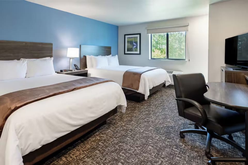 Bedroom. Interior and views may vary based on location and availability.