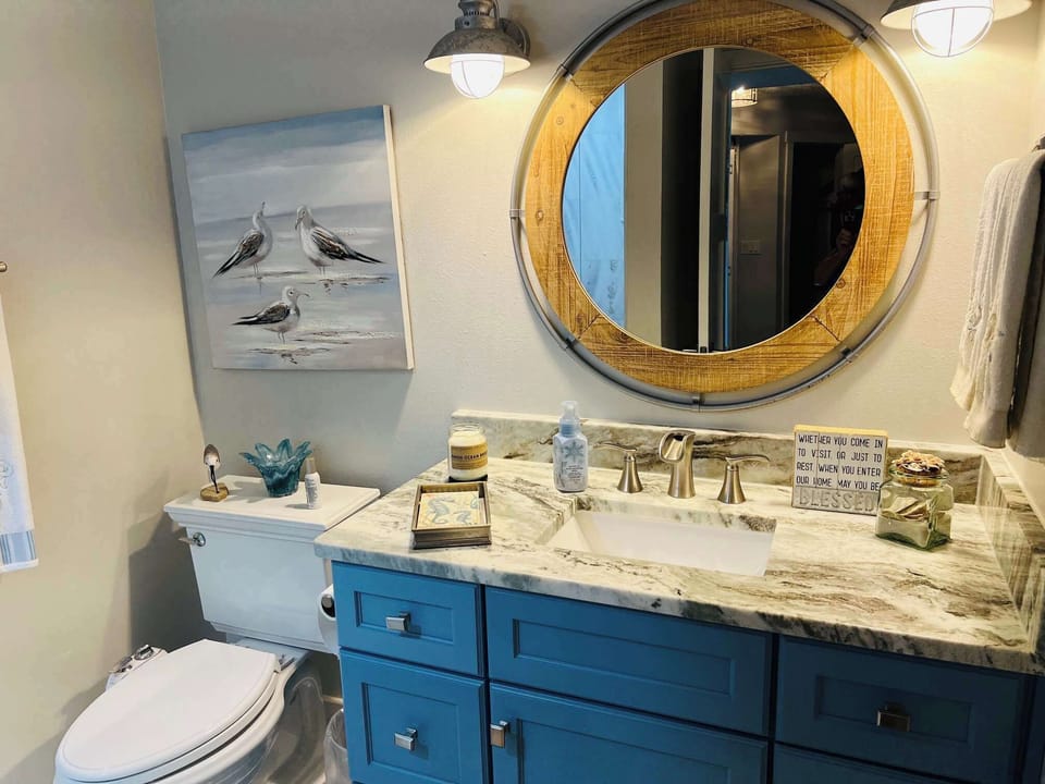Guest Bathroom 