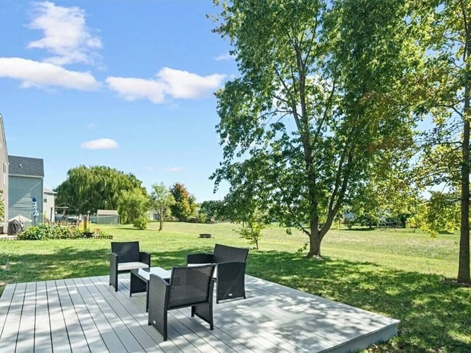 Open access to common area provides plenty of space for the kids to have fun.  Neighborhood playground is also located in the common area within eyesight to allow for relaxing on the deck while supervising the little ones.