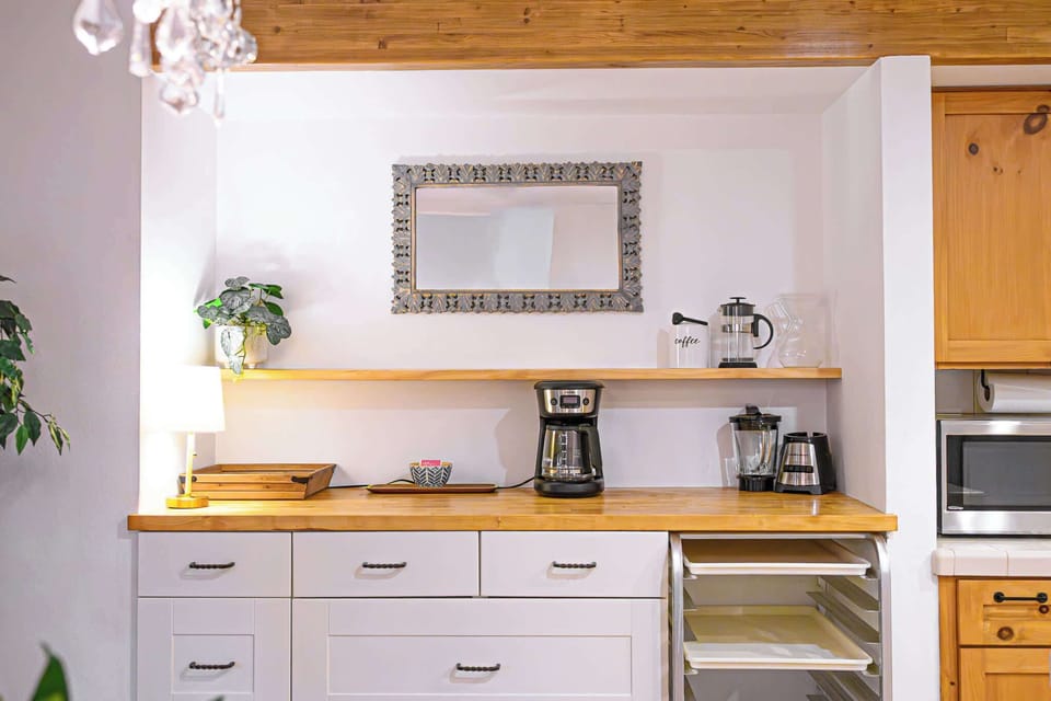 Coffee bar