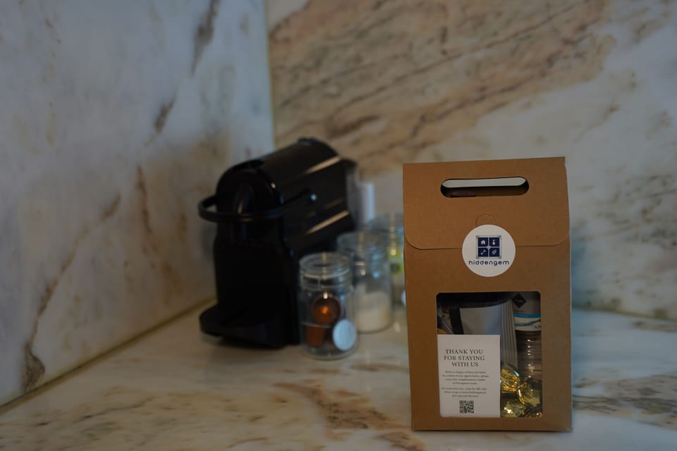 Bathroom amenities