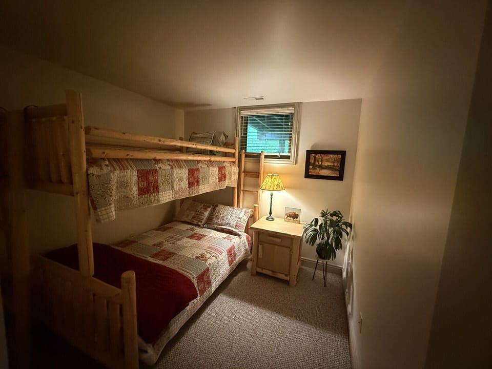 Ground floor twin over full bunk