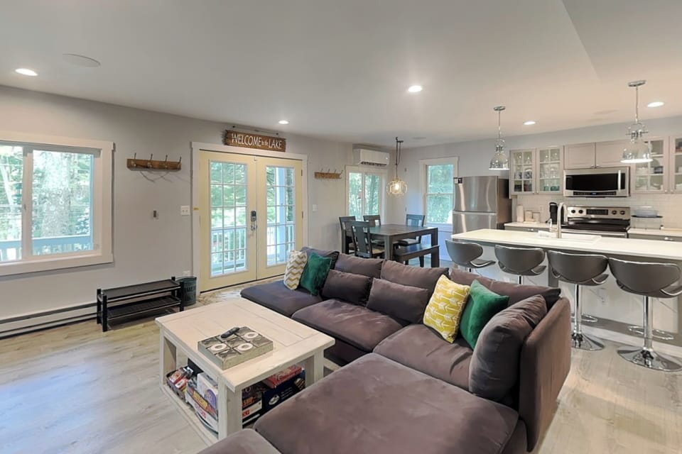 Open Living, Dining & Kitchen